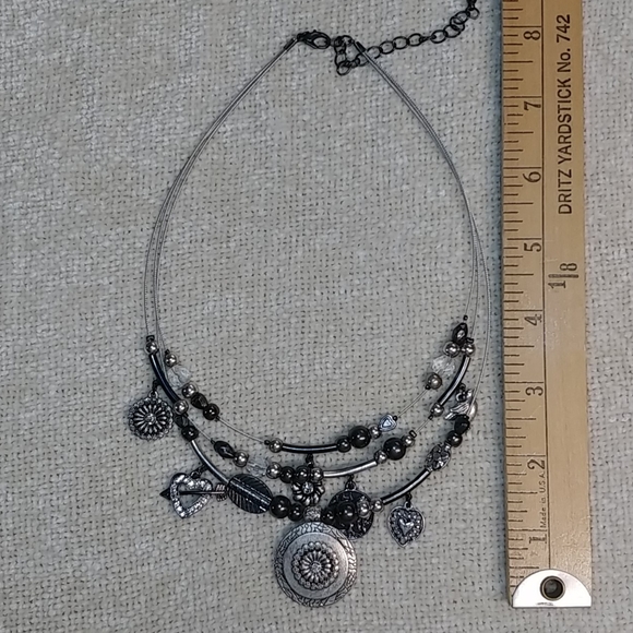 Necklace and Earring set - Picture 10 of 11
